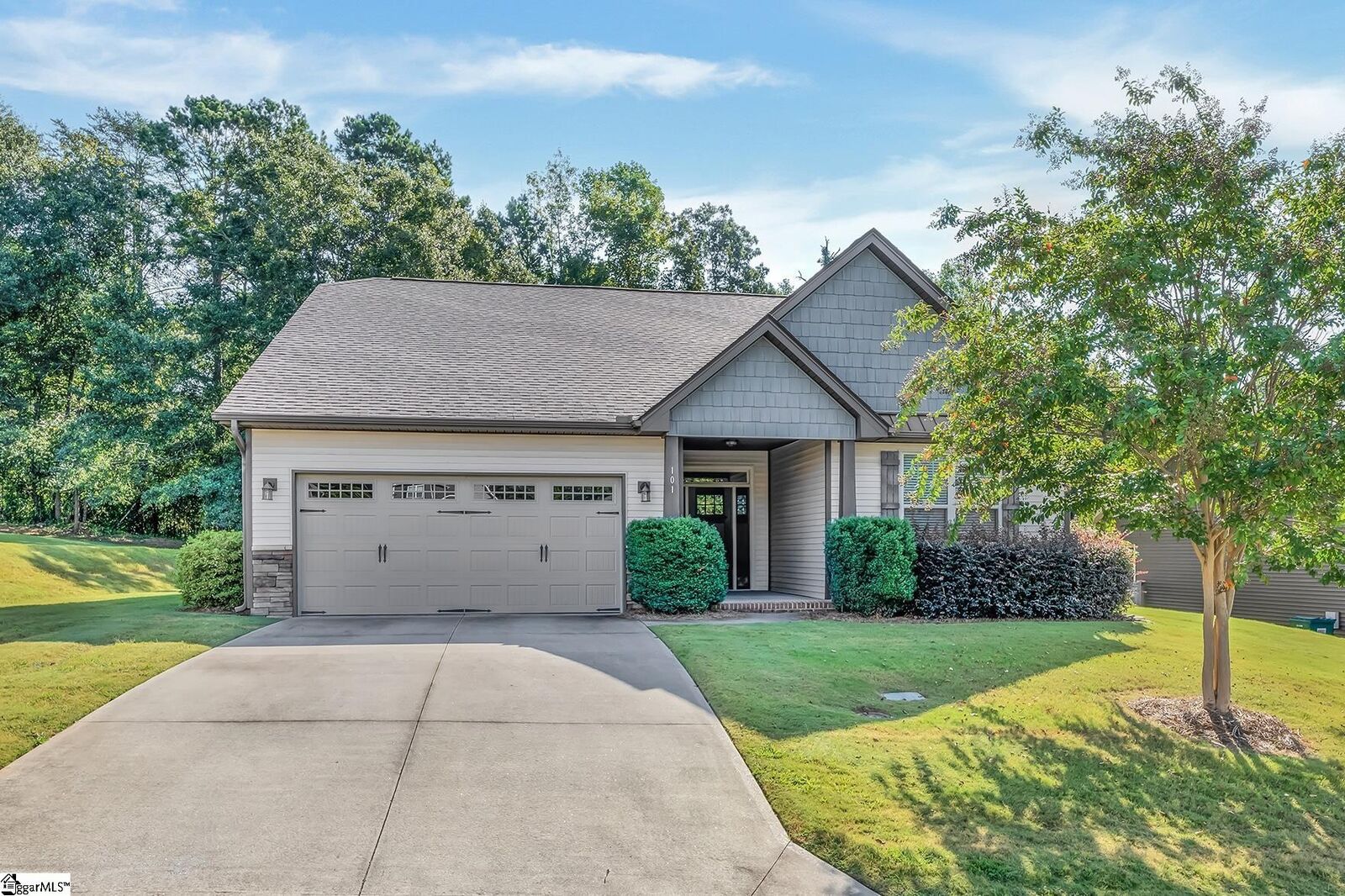 Property Photo:  101 Mountain Slope Court  SC 29690 