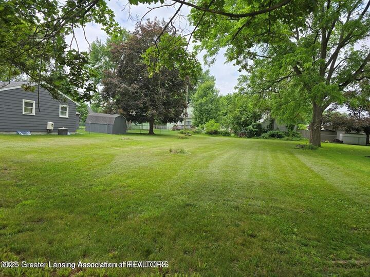 402 Crossman  Williamston MI 48895 photo