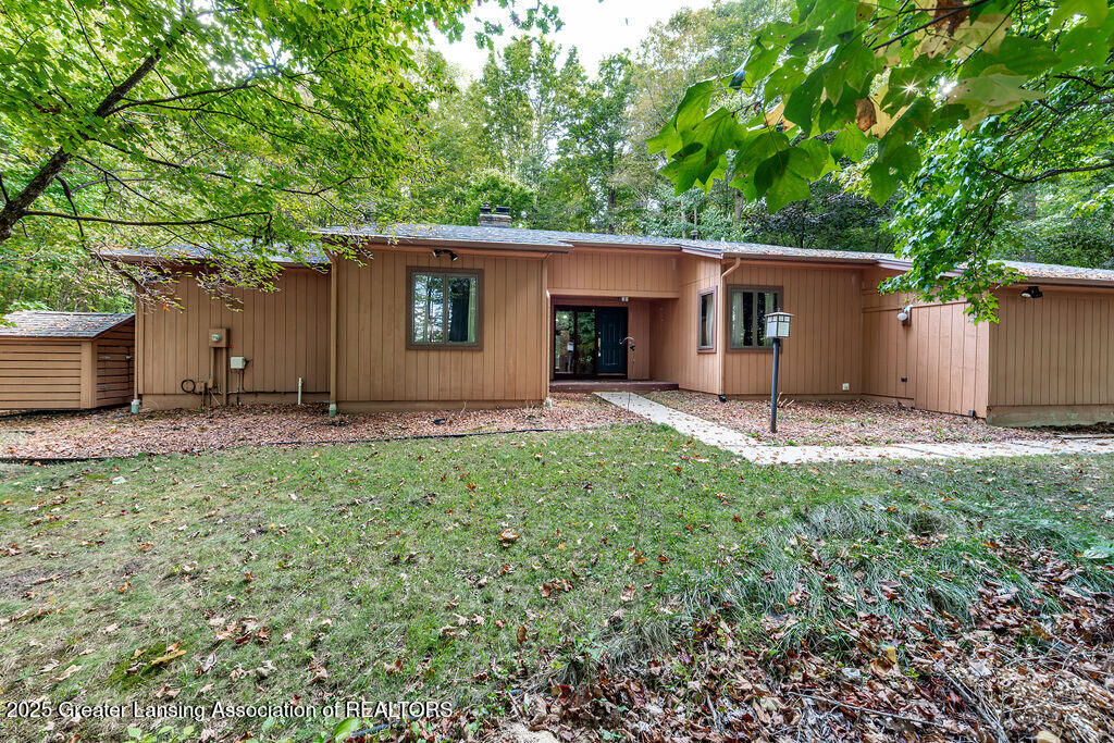 Property Photo:  1569 Willoughby Road  MI 48854 