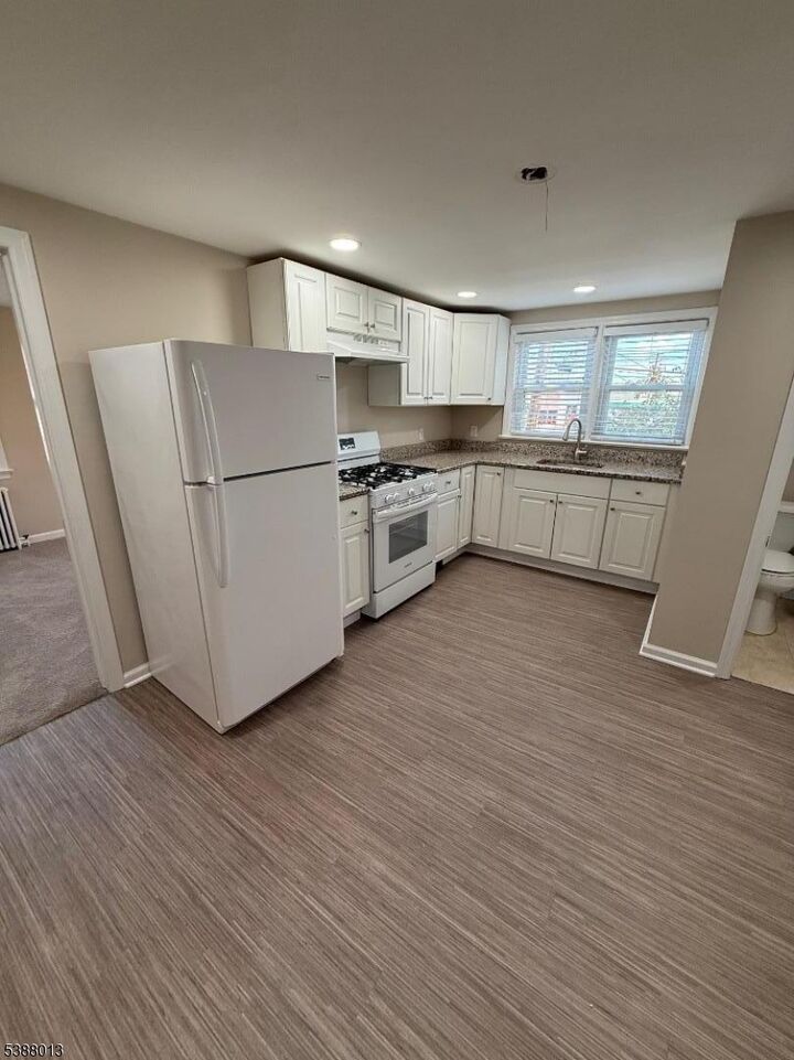 Property Photo:  8 Cedar St  NJ 08880 
