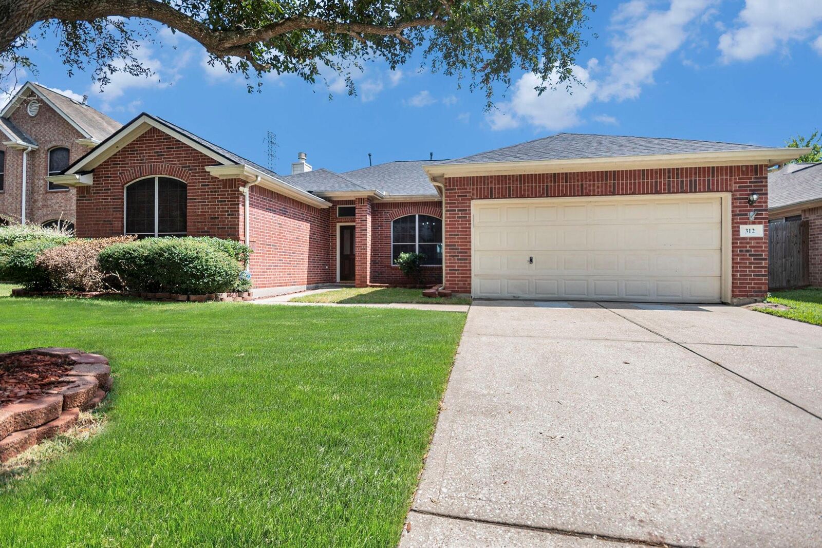 Property Photo:  312 Cedar Branch Drive  TX 77573 