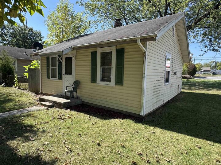Property Photo:  4320 Avondale Drive  IN 46806 
