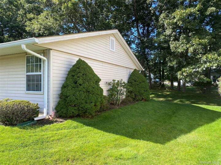 Property Photo: 393 A Woodbridge Drive NY 11961