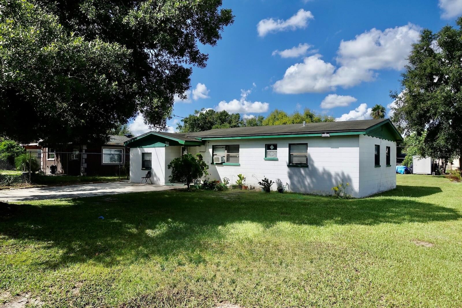 Property Photo: 910 N Ruth Avenue FL 33815