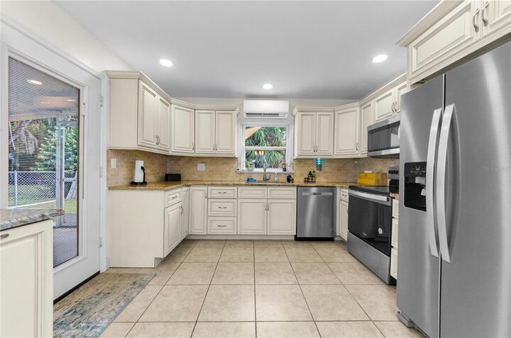 Property Photo:  7208 Oelsner Street  FL 34652 