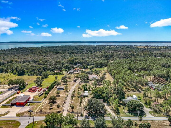 Property Photo:  527 Sunnyside Drive  FL 34748