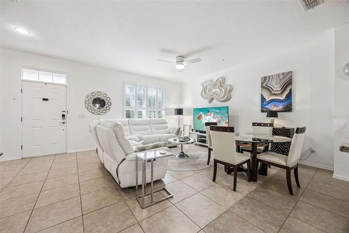 Property Photo:  1062 Winglewood  FL 32714 