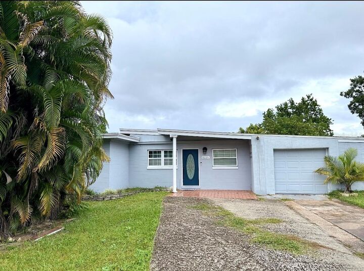 6021 Yucatan Drive  Orlando FL 32807 photo