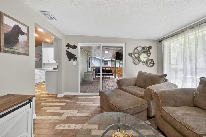 Property Photo:  26369 Eahnestock Street  FL 34602 