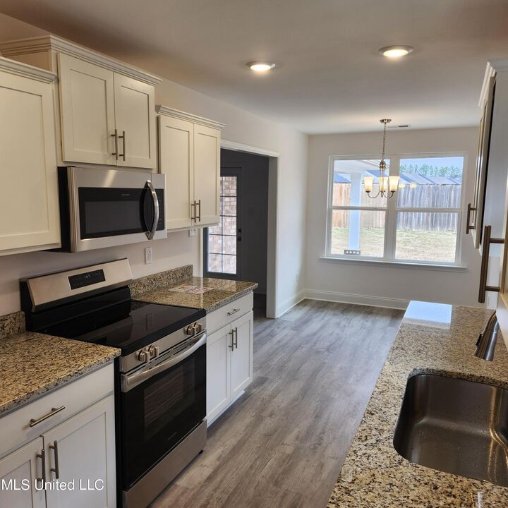 Property Photo:  7736 Ferndale Drive  MS 38654 