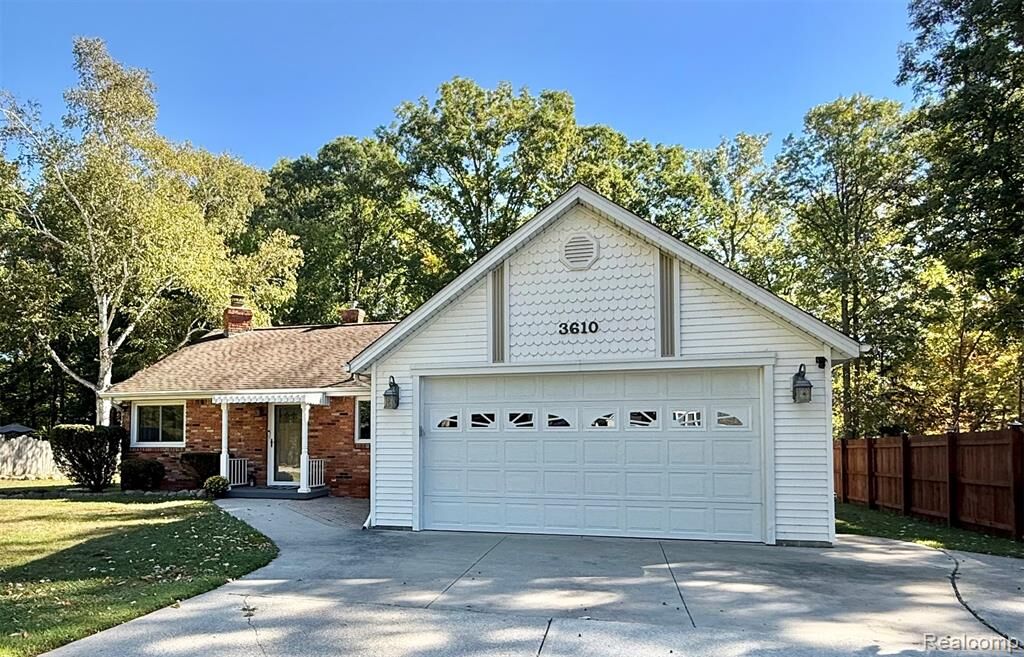 Property Photo:  3610 State Road  MI 48059 