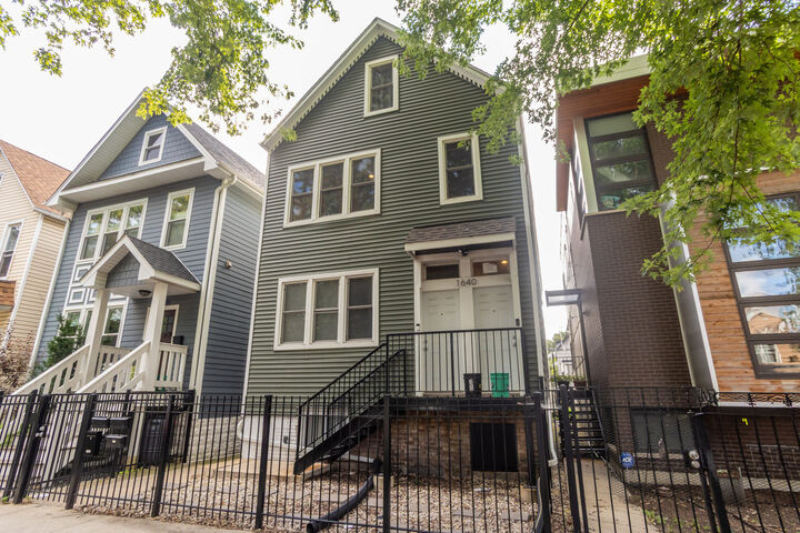 1640 N Talman Avenue  Chicago IL 60647 photo