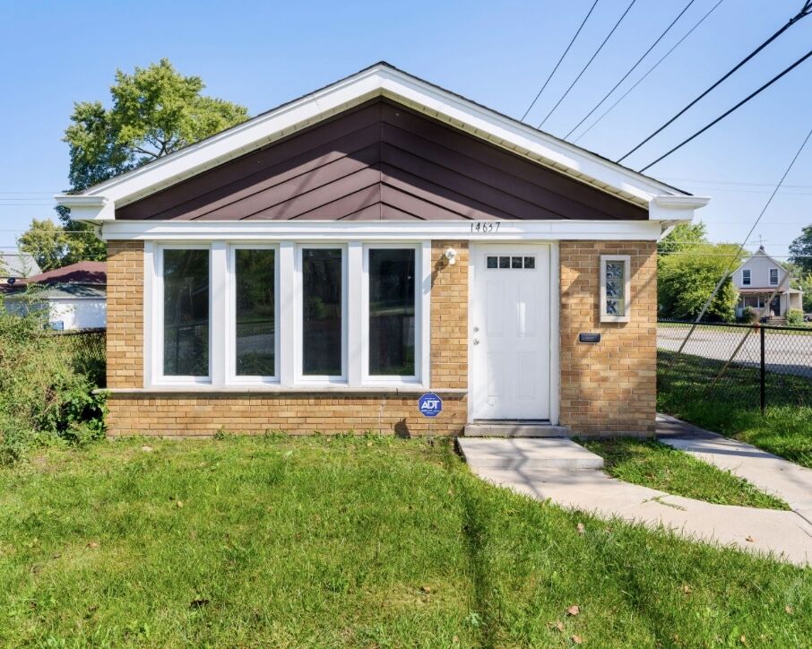 Property Photo:  14637 Vincennes Road  IL 60426 