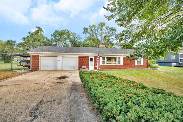 Property Photo: 4450 State Route 71 IL 60543