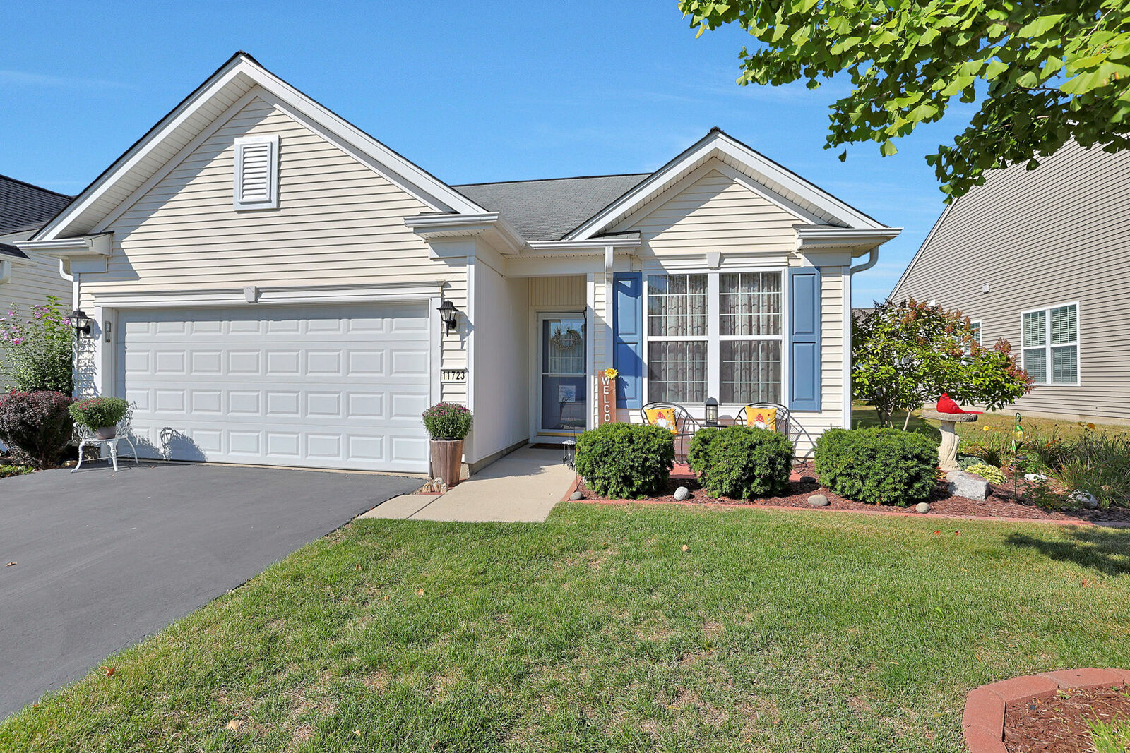 Property Photo: 11723 Evergreen Lane IL 60142