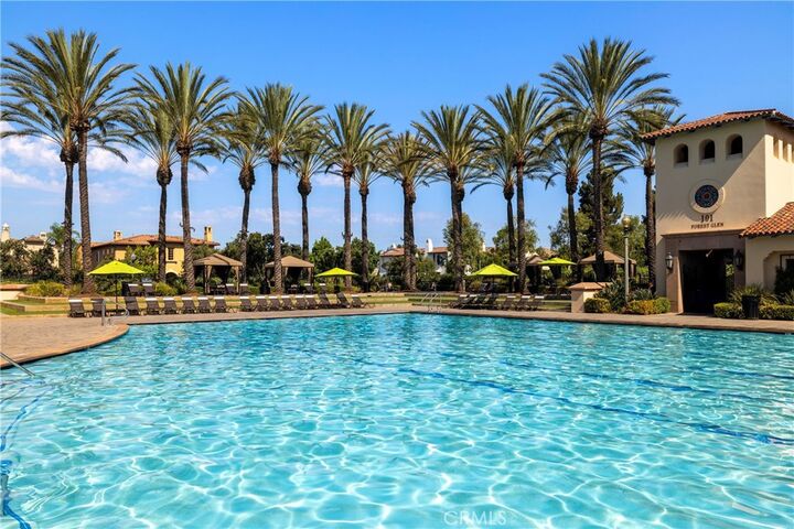 Property Photo:  8 Upland  CA 92602 