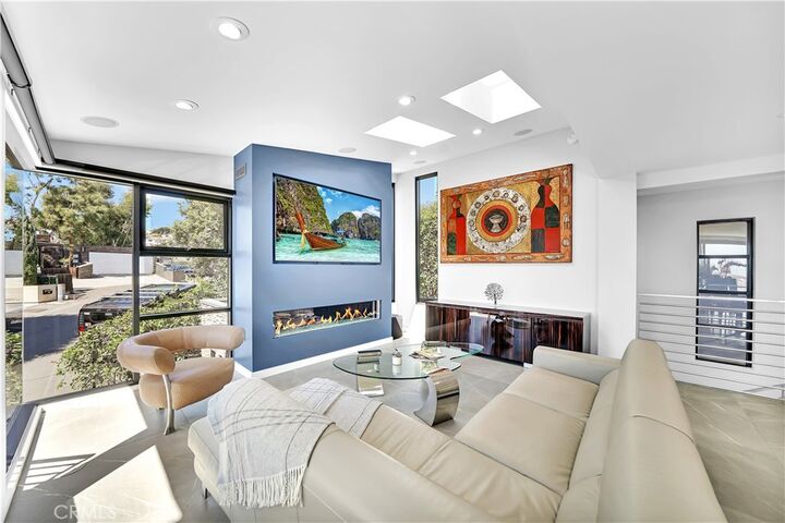 Property Photo:  167 Nyes Place  CA 92651 