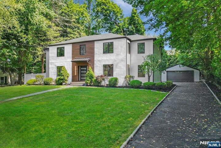 Property Photo:  29 Woodland Park Drive  NJ 07670 