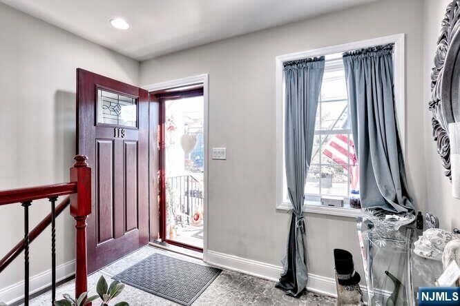 Property Photo:  119 Crystal Street  NJ 07031 