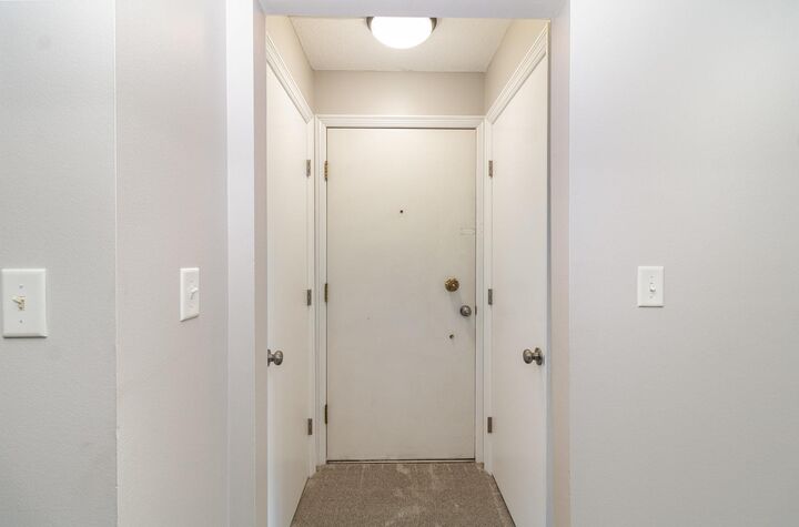 Property Photo:  1345 Crestridge Lane 102  MN 55123 