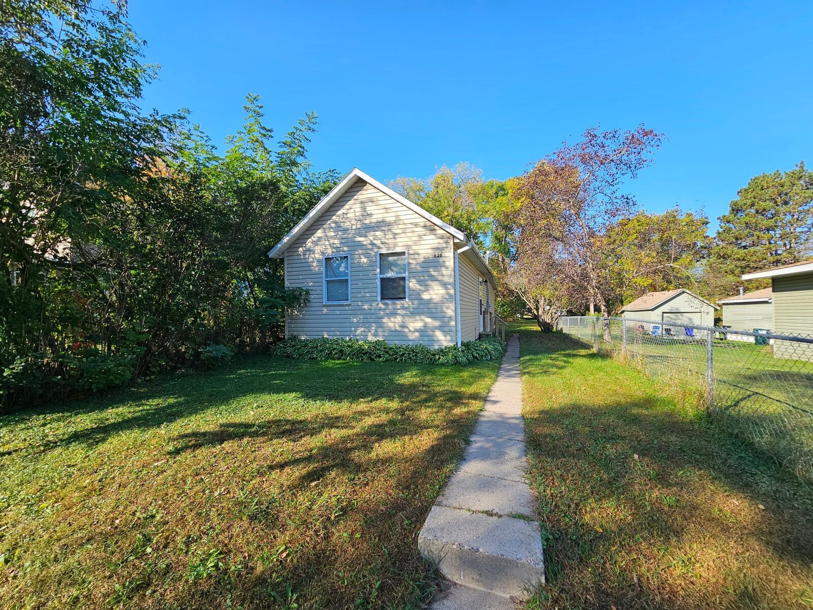 Property Photo:  626 Erie Avenue  MN 56441 