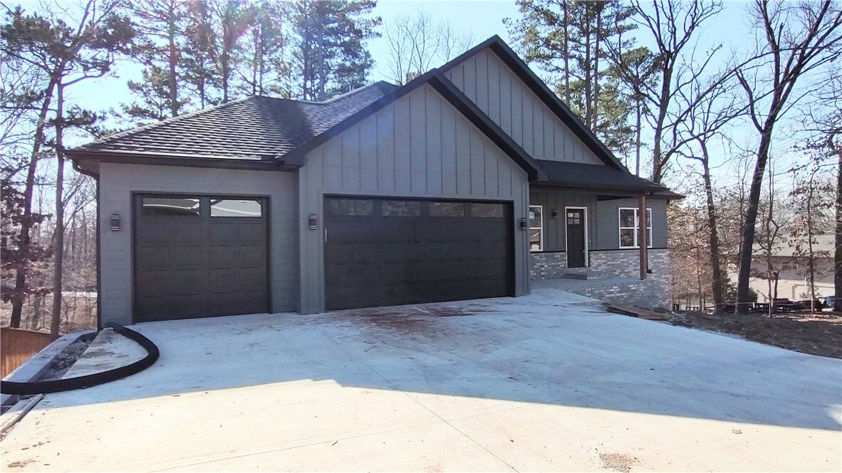 Property Photo:  5 Lowther Lane  AR 72714 
