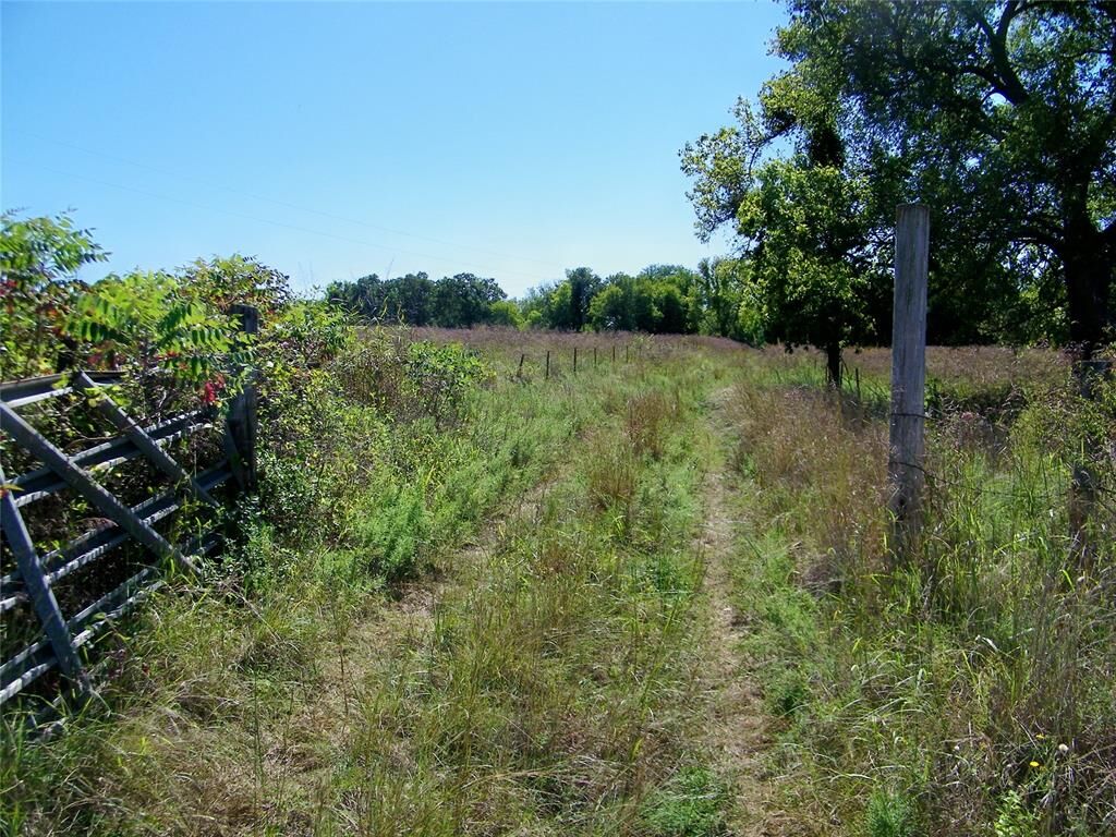 Property Photo:  2343 County Road 1350  OK 73010 