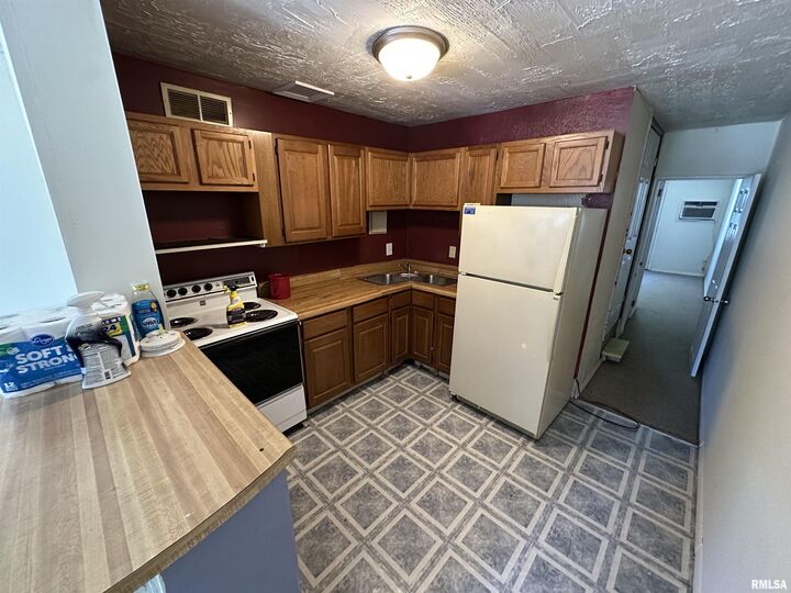 Property Photo:  1219 S Court Street  IL 62959 