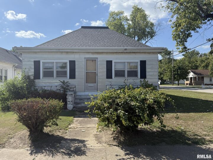 501 S Washington Street  Duquoin IL 62832 photo