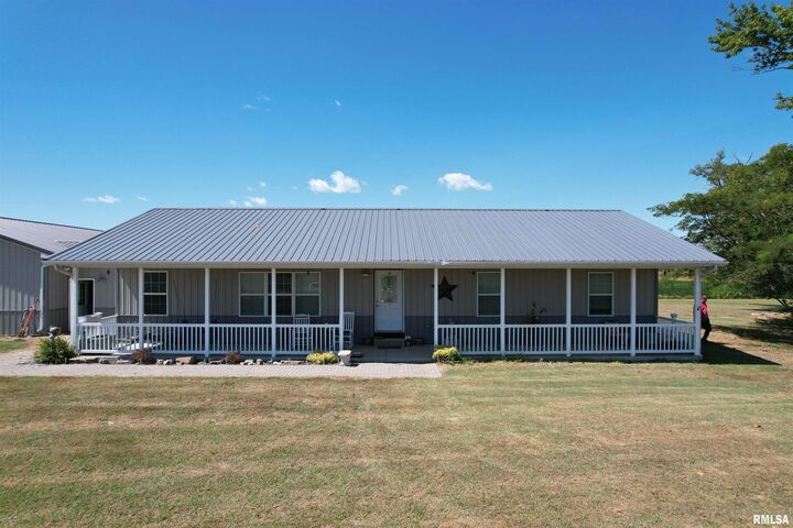 22035 N Old Centralia Lane  Dix IL 62830 photo
