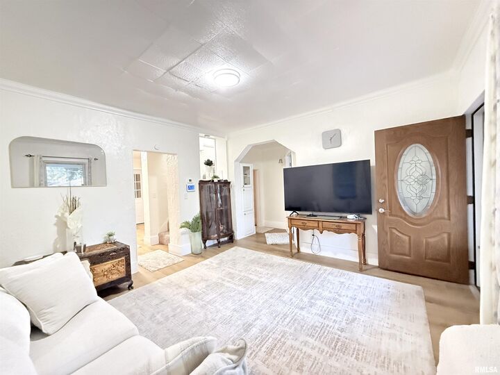 Property Photo:  603 N 8th Street  IL 62966 