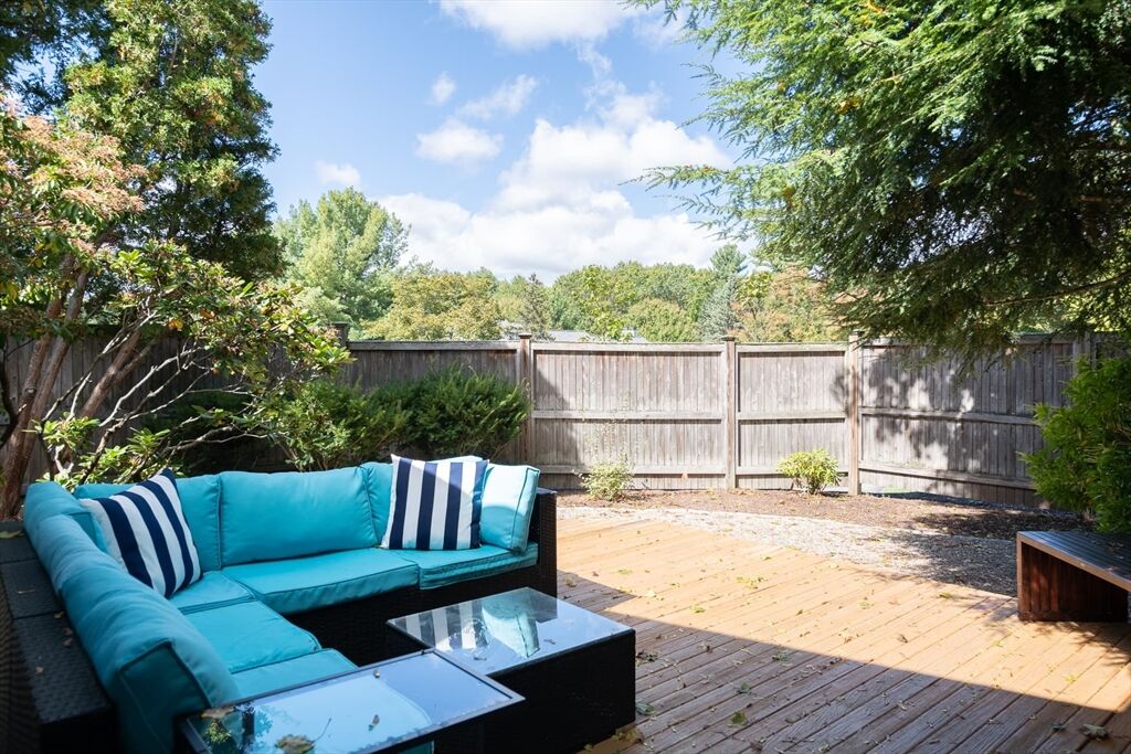 Property Photo:  40 Hillside Drive 40  MA 01778 
