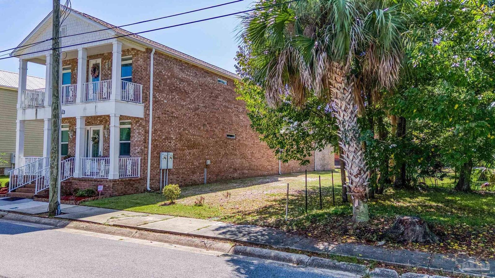 Property Photo: 400 Blk W Intendencia St FL 32502