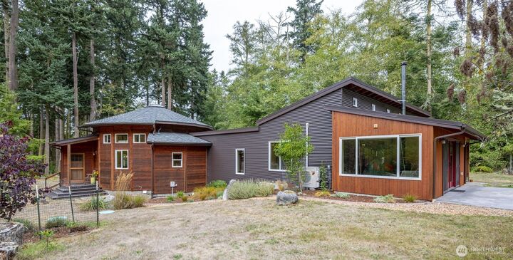 Property Photo:  530  Lucky Dog Lane  WA 98239 