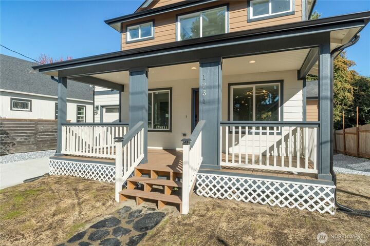 Property Photo:  1231 S Washington Street  WA 98405 