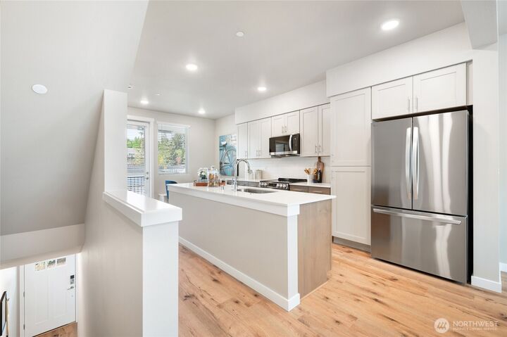 Property Photo:  1322  194th Street SE B5  WA 98012 
