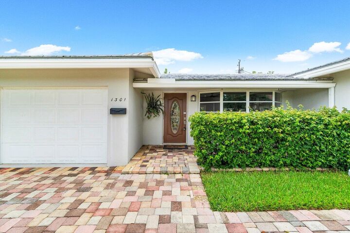 Property Photo:  1301 SE 14 Drive  FL 33441 