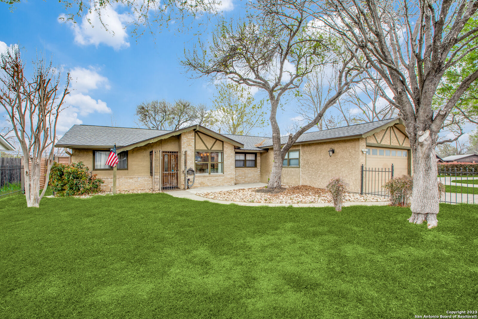 Property Photo:  6623 Carrie Ln  TX 78218 