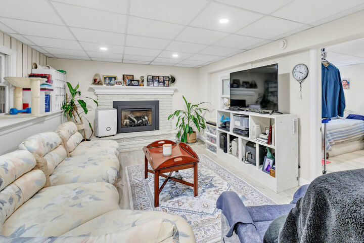 Property Photo: 118 Greenbrier Road CT 06611