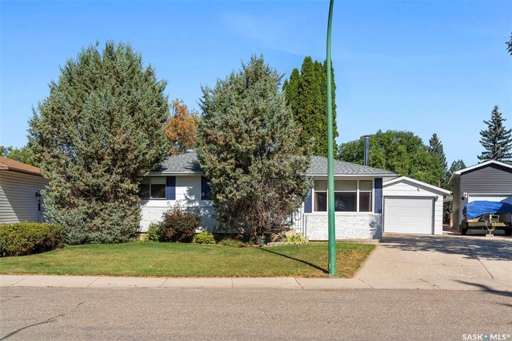 389 Balsam Crescent  Saskatoon SK S7N 2L9 photo