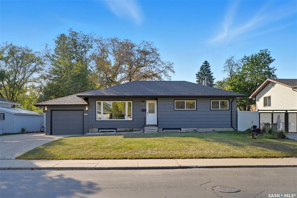Property Photo:  1710 Preston Avenue S  SK S7H 2V8 
