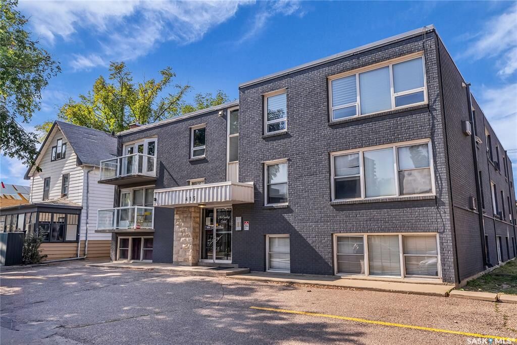 Property Photo: 415 3rd Avenue N 304 SK S7K 2J2