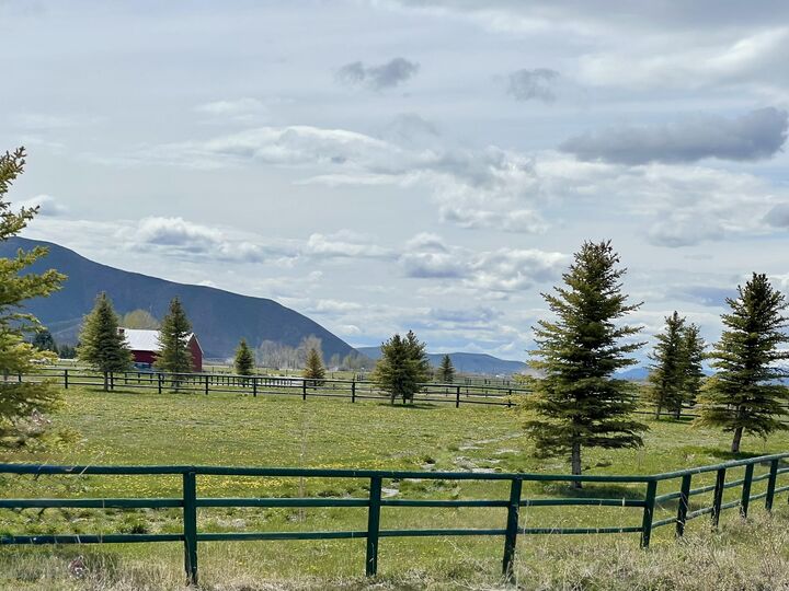 Property Photo: 40 Purdy Way ID 83348