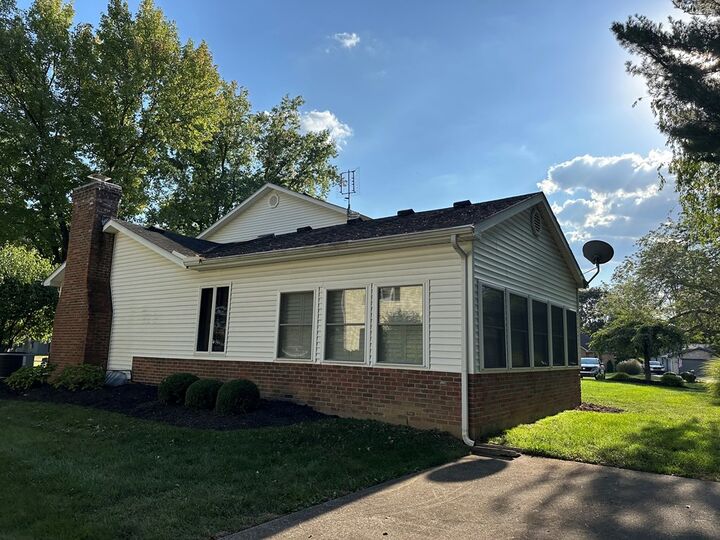 Property Photo: 17 Briarcliff Drive OH 45601