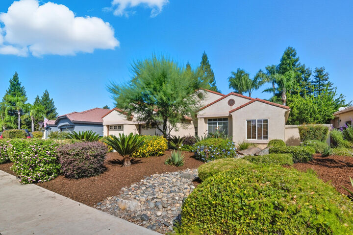 1624 E Monte Vista Court  Visalia CA 93292 photo