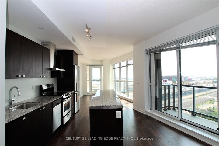 Photo de la propriété:  51 East Liberty Street 1113  ON M6K 3P8 