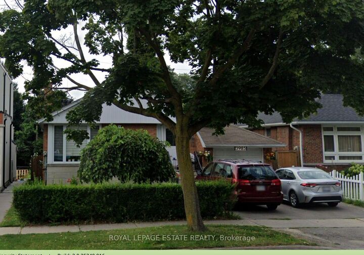 Property Photo: 3985 Bloor Street W ON M9B 1M2