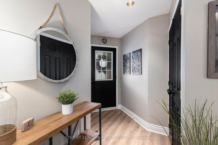 Photo de la propriété:  1017 Sheenboro Crescent  ON K4A 3M8 