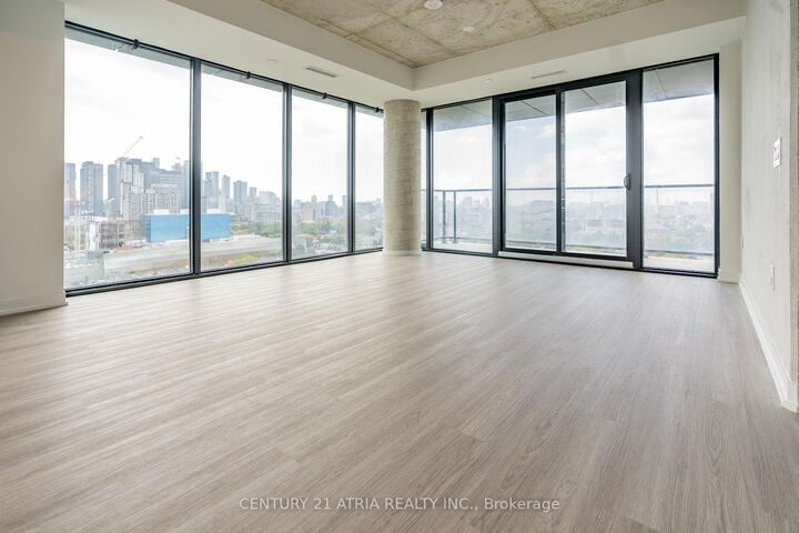 Property Photo:  195 McCaul Street 1511  ON M5T 0E5 