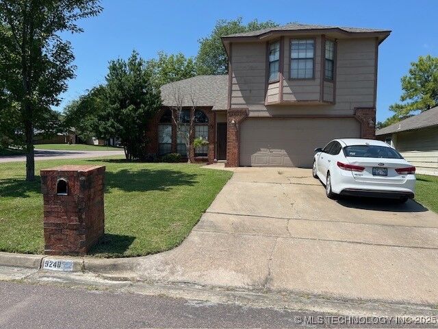 Property Photo: 9240 S 95th East Avenue OK 74133